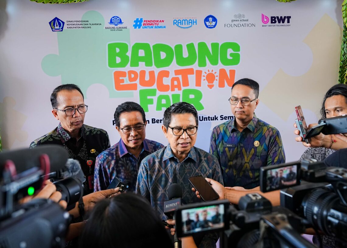 Bupati Badung I Wayan Adi Arnawa di pembukaan Badung Education Fair (BEF) 2026. -IST