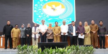 Bupati Badung I Wayan Adi Arnawa menghadiri Rapat Koordinasi Monitoring Pelaksanaan Kegiatan Perluasan Piloting Digitalisasi Bantuan Sosial (Bansos), bertempat di Gedung Sasana Bhakti Praja Kementerian Dalam Negeri, Jakarta Pusat. -IST