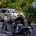 Dinas Perhubungan (Dishub) Badung saat melakukan rekayasa lalu lintas di kawasan Pecatu. -IST