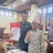 Ketua DPRD Bali, Dewa Made Mahayadnya dan Wakil Ketua DPRD Bali, I Wayan Disel Astawa saat menerima rekomendasi Pansus TRAP. -BALITOPIK.COM