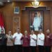 Menteri LH dan Pemerintah Provinsi Bali saat deklasri Bali 100 persen pilah sampah. -IST
