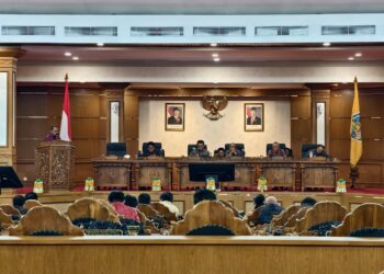 Suasana Rapat Paripurna ke-41 Masa Persidangan III Tahun Sidang 2025-2026 DPRD Provinsi Bali, Jumat (19/6/2026). -BALITOPIK.COM