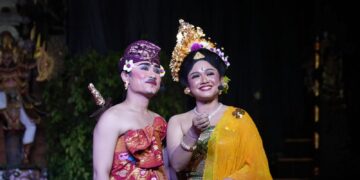 Sekaa Gong Gita Swastika dari Banjar Adat Tengkulung, Desa Adat Tengkulung, Kecamatan Kuta Selatan, tampil sebagai Duta Kabupaten Badung dalam Utsawa (Parade) Drama Gong Tradisi pada ajang Pesta Kesenian Bali (PKB) 2026