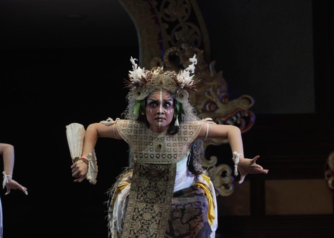 Komunitas Seni Nyenit-Nyenir Banjar Sulangai tampil sebagai Duta Kabupaten Badung dalam Pergelaran Semara Pagulingan pada PKB XLVIII 2026 dengan mengangkat filosofi Wong Samar. -IST