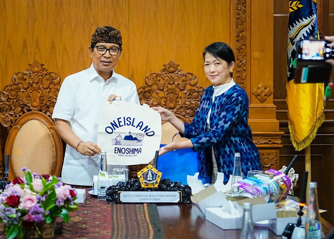 Bupati Badung I Wayan Adi Arnawa menerima kunjungan delegasi Shonan-Bali Friendship Association. -IST