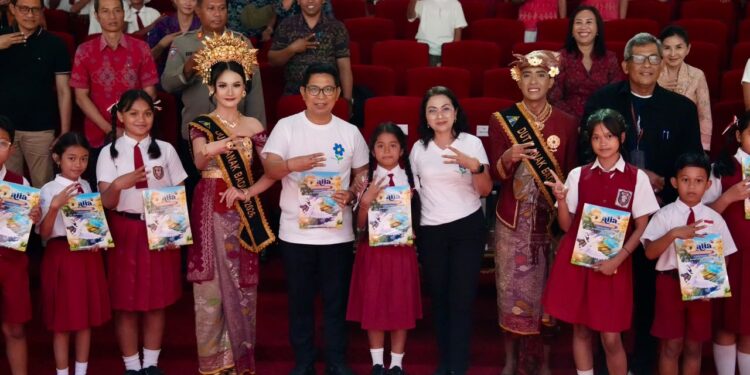 Bupati Badung I Wayan Adi Arnawa bersama Ketua Tim Penggerak (TP) PKK Kabupaten Badung Nyonya Rasniathi Adi Arnawa menghadiri Puncak Perayaan Hari Anak Nasional (HAN) “Swakarya Praba” Kabupaten Badung Tahun 2026, yang berlangsung di Balai Budaya Giri Nata Mandala, Puspem Badung, Selasa (28/07/2026). -IST
