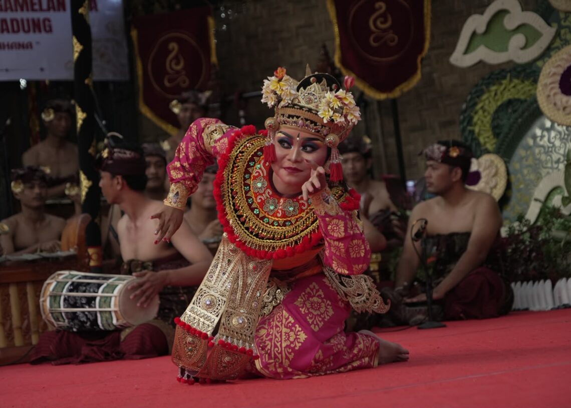 Komunitas Seni Tapahana dari Banjar Temacun, Kelurahan Kuta, Kecamatan Kuta, yang menjadi Duta Kabupaten Badung, sukses menghidupkan kembali karya-karya legendaris sang maestro di Kalangan Angsoka, Taman Budaya Provinsi Bali, Selasa (1/7/2026). -IST
