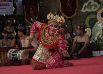 Komunitas Seni Tapahana dari Banjar Temacun, Kelurahan Kuta, Kecamatan Kuta, yang menjadi Duta Kabupaten Badung, sukses menghidupkan kembali karya-karya legendaris sang maestro di Kalangan Angsoka, Taman Budaya Provinsi Bali, Selasa (1/7/2026). -IST