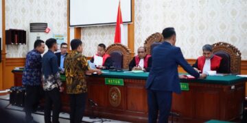 Sidang perdana gugatan perdata senilai Rp25 miliar yang diajukan advokat Togar Situmorang terhadap empat perusahaan media di Bali berlangsung di Pengadilan Negeri (PN) Denpasar, Rabu (22/7/2026). -IST