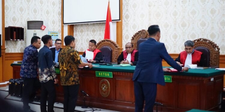 Sidang perdana gugatan perdata senilai Rp25 miliar yang diajukan advokat Togar Situmorang terhadap empat perusahaan media di Bali berlangsung di Pengadilan Negeri (PN) Denpasar, Rabu (22/7/2026). -IST