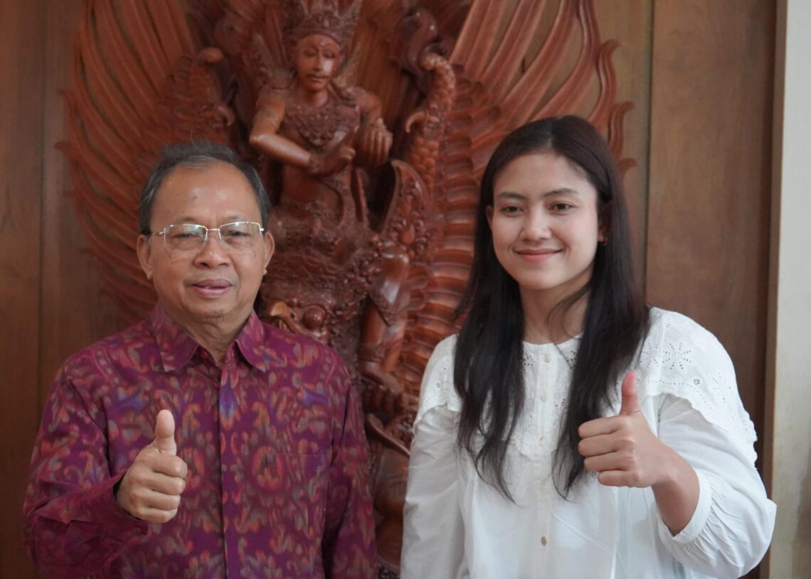 Gubernur Bali Wayan Koster dan Desak Made Rita Kusuma Dewi. -IST