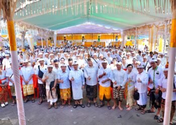 Bupati dan Wakil Bupati Badung hadiri Puncak Yadnya Massal Desa Adat Kwanji. -IST