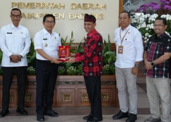 Bupati Badung saat menerima kunjungan Bupati Wakatobi. -IST