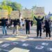 Solidaritas Jurnalis Bali saat melakukan aksi damai depan Monumen Bajra Sandhi, Renon, Denpasar. -BALITOPIK.COM