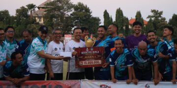 Tim Dinas Pendidikan, Kepemudaan, dan Olahraga (Disdikpora) Provinsi Bali saat merayakan juara. -IST