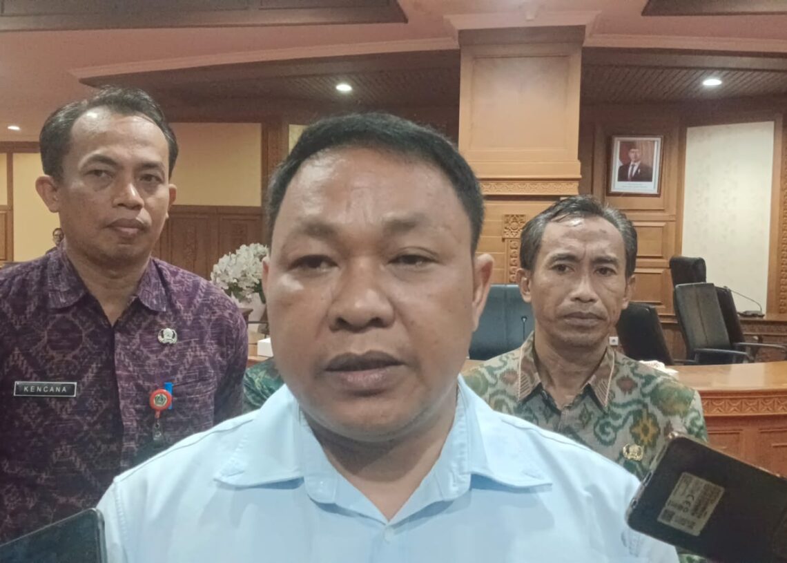 Ketua Pansus I Gusti Lanang Umbara. -BALITOPIK.COM
