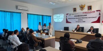 Pembukaan Pendidikan Khusus Profesi Advokat (PKPA) yang diselenggarakan Persaudaraan Profesi Advokat Nusantara (Peradi Pergerakan) DPC Denpasar Raya bekerja sama dengan Fakultas Hukum Universitas Ngurah Rai. -IST