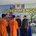 Dua orang pelaku penyeroyokan di Manggis saat ditetapkan jadi tersangka. -BALITOPIK.COM