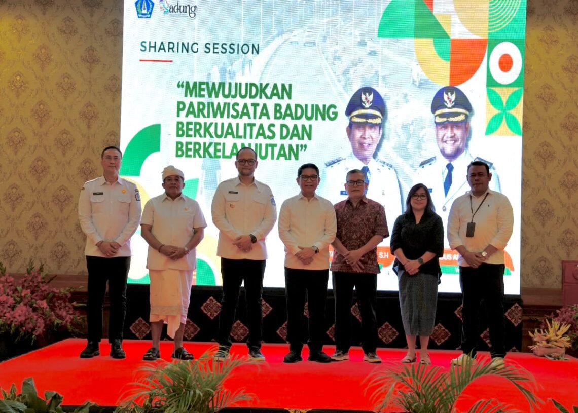 Bupati Badung I Wayan Adi Arnawa saat membuka Sharing Session bertajuk "Mewujudkan Pariwisata Badung Berkualitas dan Berkelanjutan" di Balai Budaya Giri Nata Mandala, Puspem Badung, Rabu (16/09/2026). -IST
