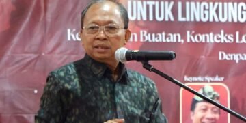Gubernur Bali Wayan Koster