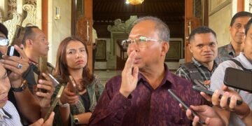 Gubernur Bali Wayan Koster. -BALITOPIK.COM