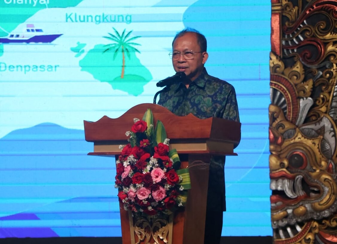 Gubernur Bali Wayan Koster.-BALITOPIK.COM