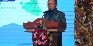 Gubernur Bali Wayan Koster.-BALITOPIK.COM