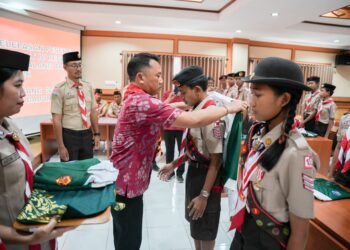 Kontingen Badung itu resmi dilepas oleh Kabid Kepemudaan dan Olahraga Disdikpora Badung, I Putu Oka Adnyana, di Gedung Kwarcab Badung, Kerobokan, Jumat (9/10/2026).