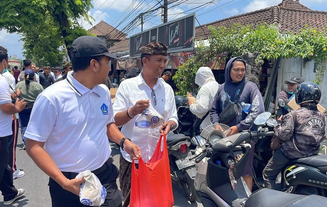 Pemkab Badung Distribusikan Logistik di 38 SPBU. -IST