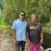 Kelian Subak Puluai,Desa Peninjoan, Kecamatan Tembuku, Bangli Ketut Sirka dan pegiat antikorupsi Gede Angastia saat meninjau lokasi subak. -IST