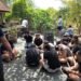 Para WNA terduga pelaku saat diamankan keimigrasian. -IST