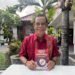 Penulis buku Kompas Moral Wartawan, Emanuel Dewata Oja. -BALITOPIK.COM